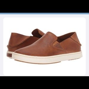 OluKai Pehuea Leather in Fox size 8 NEVER worn